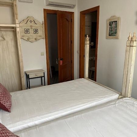 טולוקס Hostal Moon מראה חיצוני תמונה