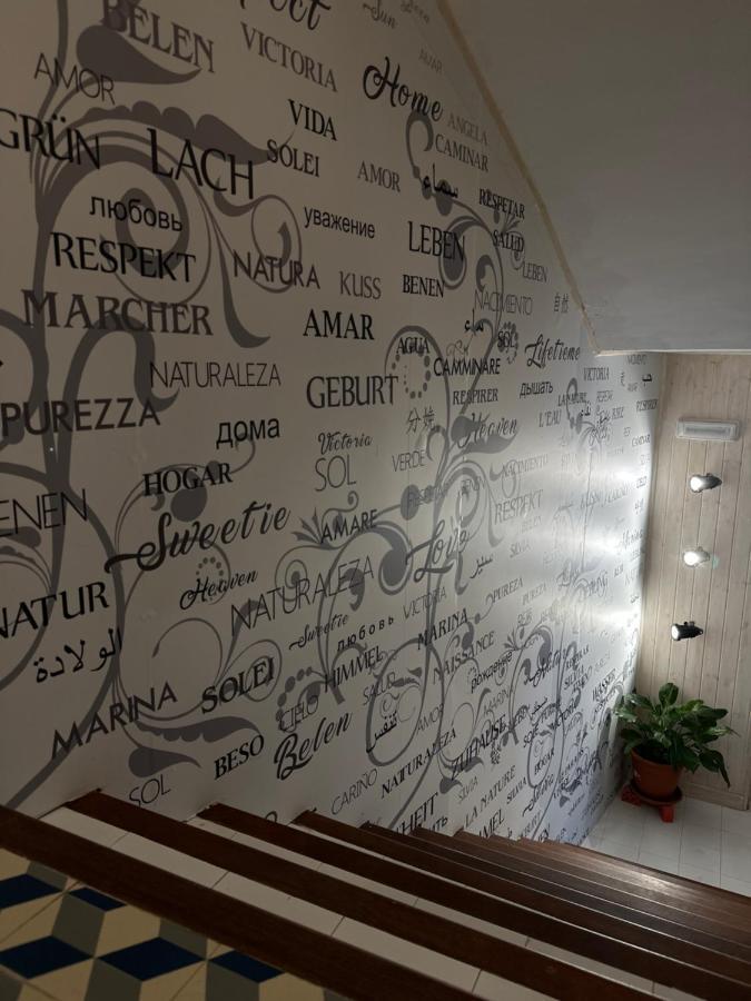 טולוקס Hostal Moon מראה חיצוני תמונה