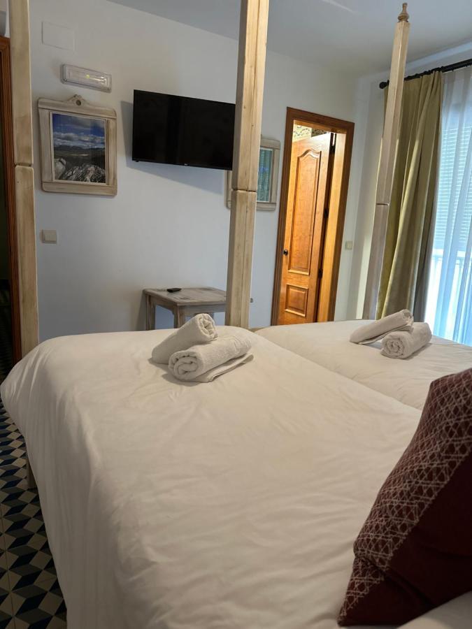 טולוקס Hostal Moon מראה חיצוני תמונה