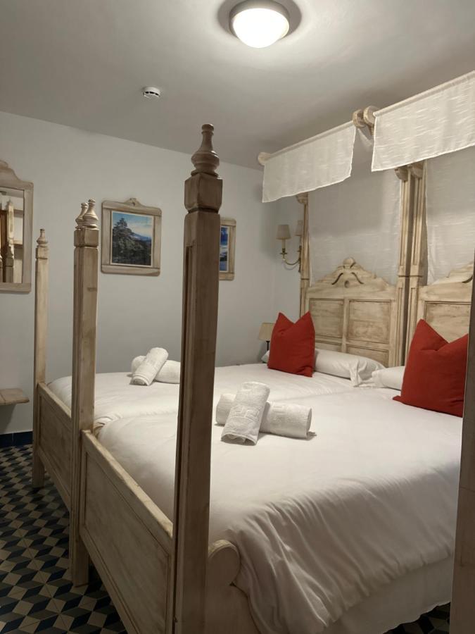 טולוקס Hostal Moon מראה חיצוני תמונה