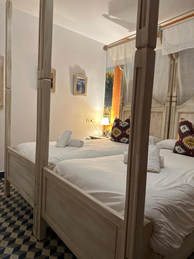 טולוקס Hostal Moon מראה חיצוני תמונה